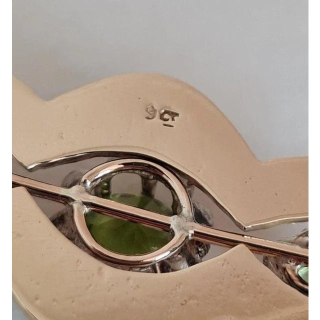 Metal Antique Yellow & White Gold Peridot Brooch For Sale - Image 7 of 9