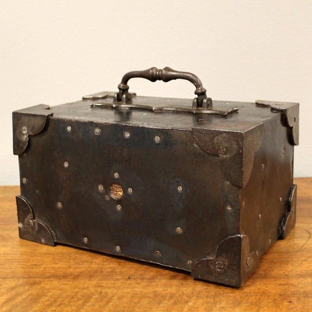 Antique Safe in Iron For Sale - Image 5 of 13