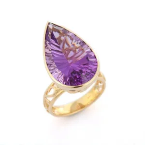 Amethyst Cocktail Ring Size 7, 18.2ct Pear Cut in 14k Gold by VRJewels
