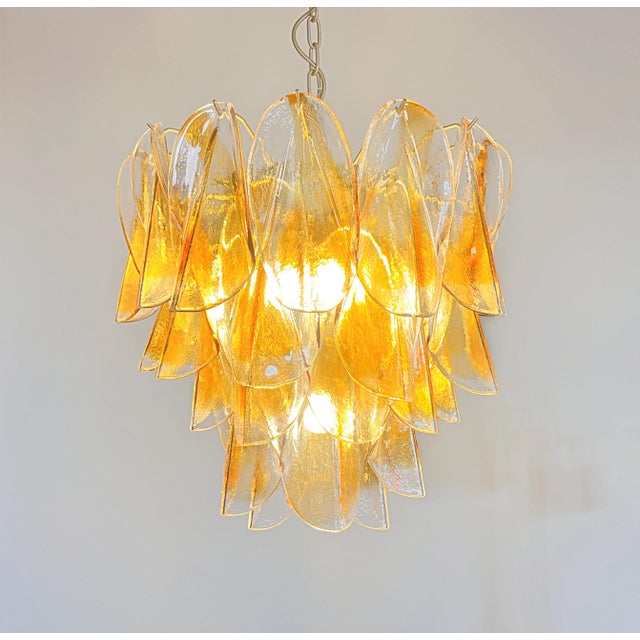 perfect vintage condition and fully working; the glasses are perfect and te structure has wear consisting in age and use....