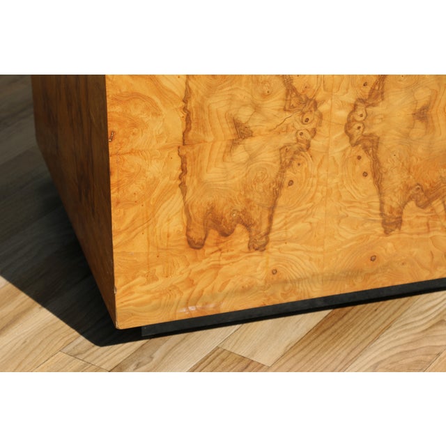 Mid Century Modern Milo Baughman Style Burlwood Cube Side Table, 1970s For Sale - Image 17 of 18