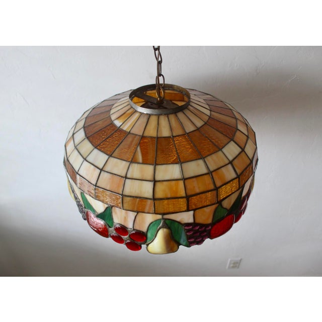 1970s Tiffany-Style Stained Glass Fruit Leaf Motif Pendant Hanging Light Fixture For Sale - Image 10 of 18