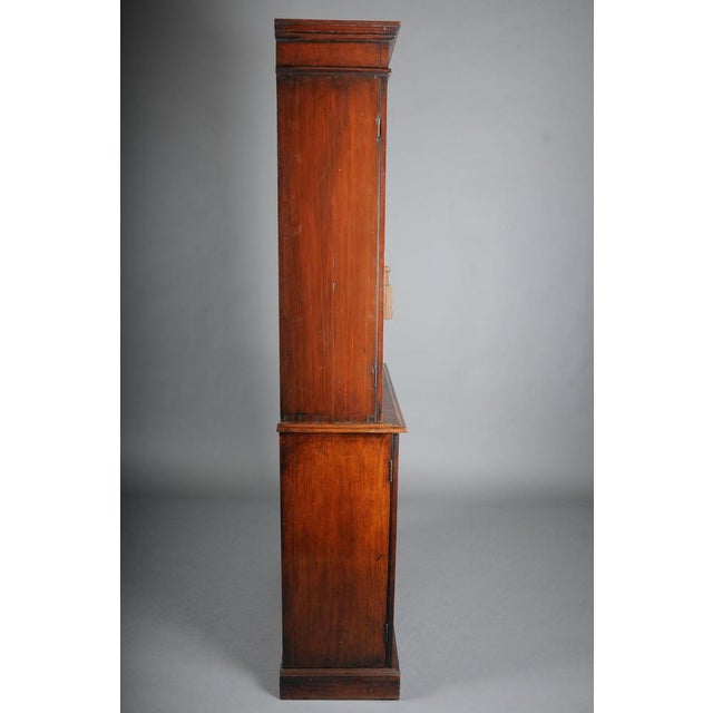 English Victorian Mahogany Display Bookcase, 1800s For Sale - Image 16 of 18