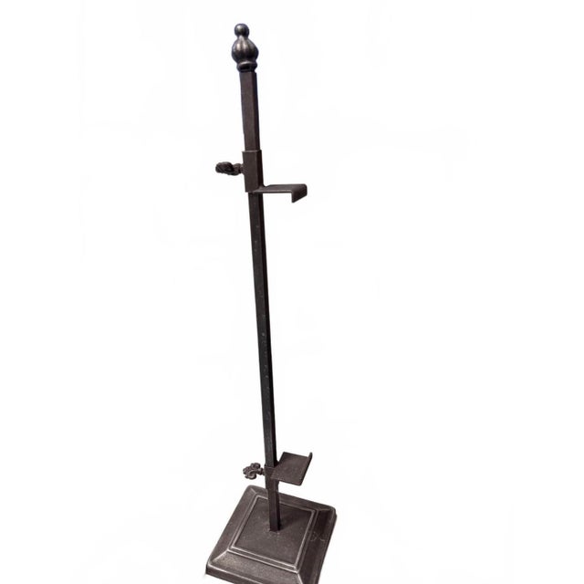 Showcase your favorite artwork, heavy books, or signage with this handsome, heavy-duty metal countertop display stand....