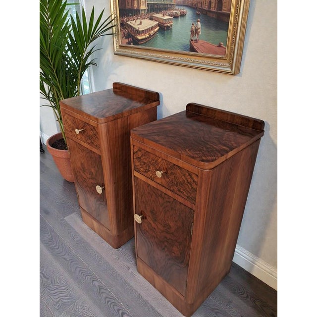 Art Deco Bedside Cabinets in Walnut, 1930, Set of 2 For Sale - Image 4 of 18