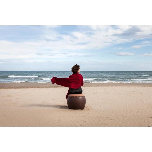 Bombo 3 Coffee Table and Stool in Enamelled Stoneware and Leather by Oscar Maschera For Sale - Image 6 of 8