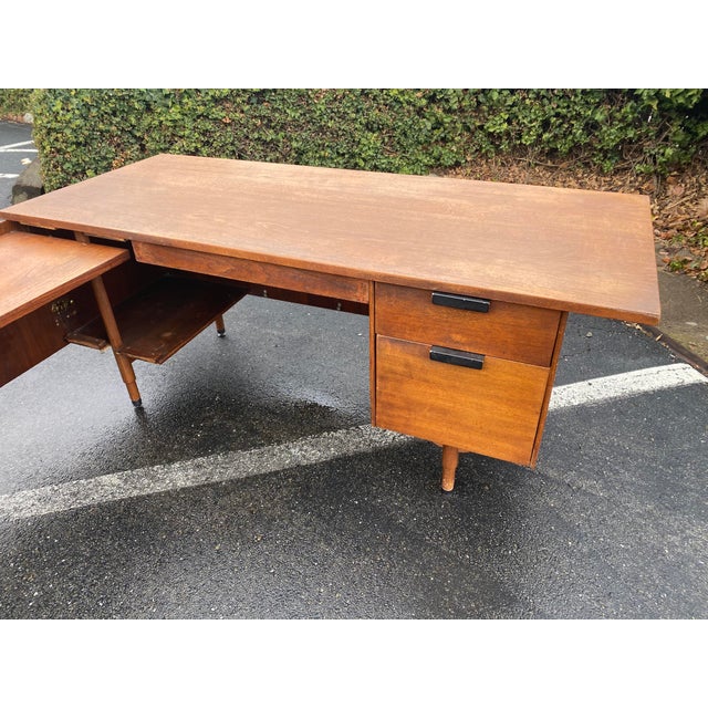 Vintage Mid Century Modern Executive Desk Chairish