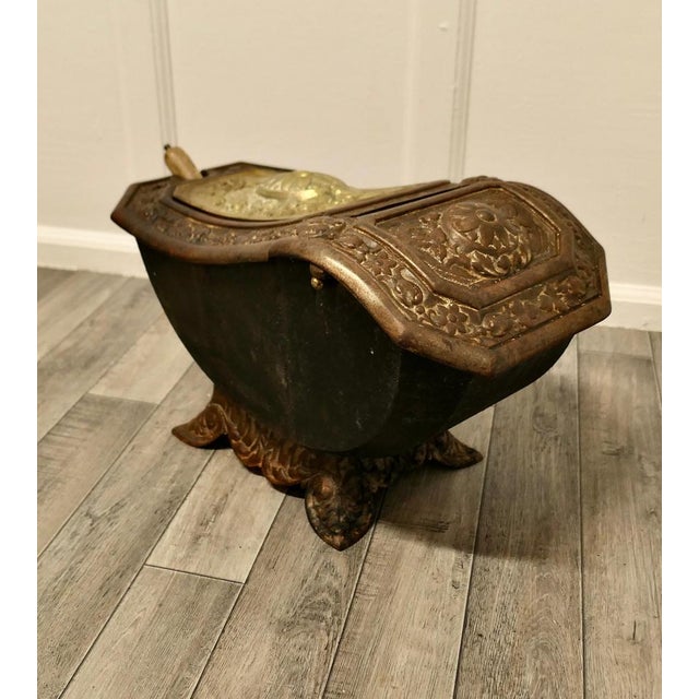 Metal 19th Century Cast Iron and Brass Art Nouveau Coal Scuttle For Sale - Image 7 of 10