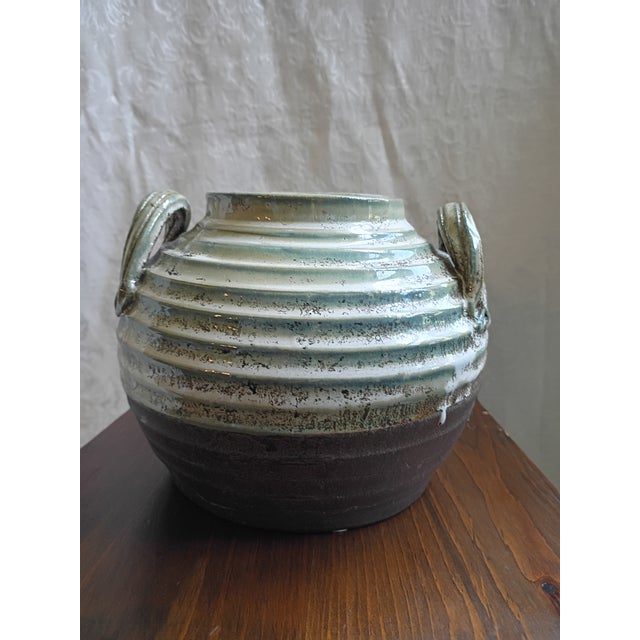 Mint Mid-Century Modern Ribbed Studio Pottery Drip-Glaze Double-Handled Urn Vase For Sale - Image 8 of 12