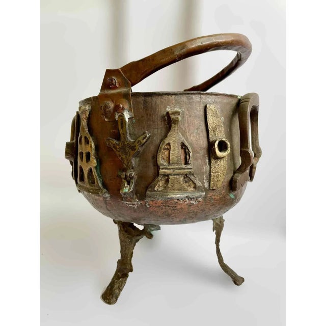 Copper Pot With Brass Accents and Handle For Sale In Providence - Image 6 of 7