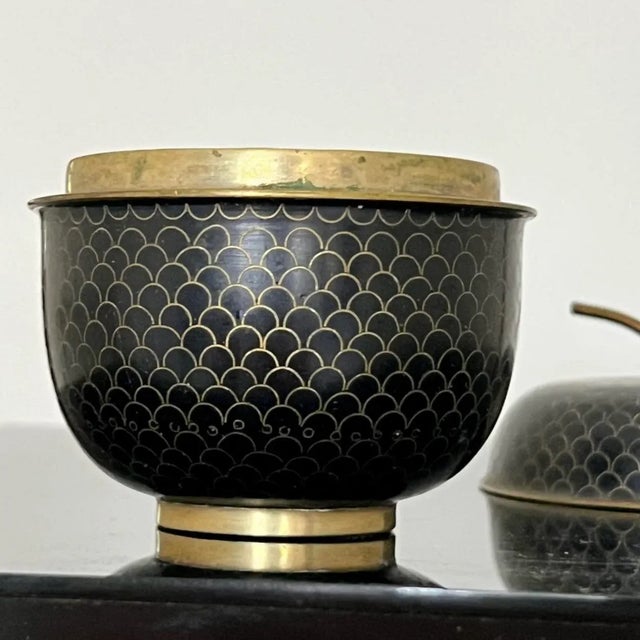 Vintage Cloisonné Lidded Box in Acorn Form – Black & Gold With Turquoise Enamel Interior For Sale In Miami - Image 6 of 12