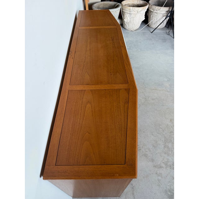 Wood 1970s Heritage Mid-Century Modern Sculpted Walnut Sideboard Credenza With Brutalist Broze Hardware For Sale - Image 7 of 18