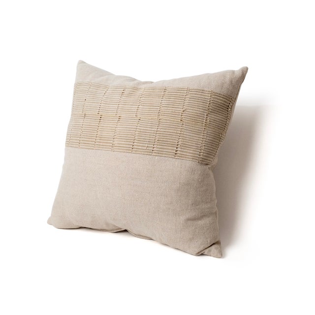 Beautiful handcrafted Wren pillow made from natural linen and accented with a woven vintage textile panel. The design...