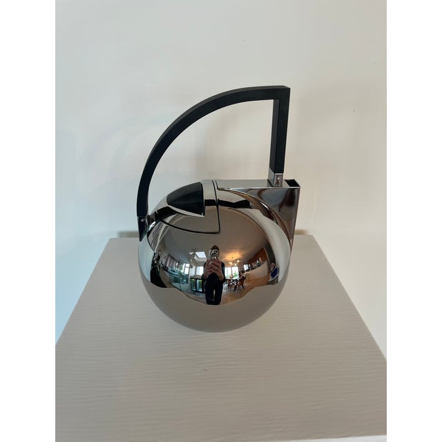 The iconic Oliver Hemming Nio tea pot was designed by British designer Oliver Hemming. Originally designed in 1982 while...