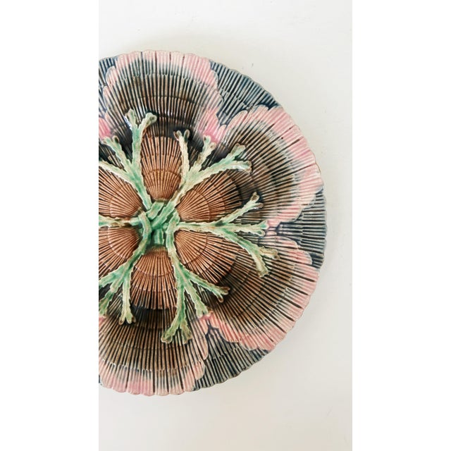 English Antique 19thC Etruscan Majolica Shell and Seaweed Plate 8 1/4" Diameter For Sale - Image 3 of 5
