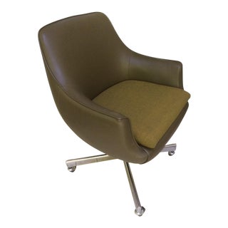 Mid-Century Burris Swivel Chair For Sale