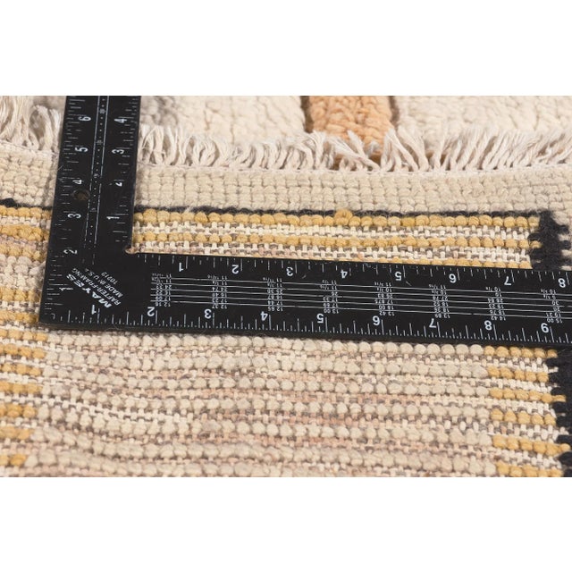 Early 21st Century Neutral Earth-Tone Moroccan Rug, 02'09 X 04'11 For Sale In Dallas - Image 6 of 10