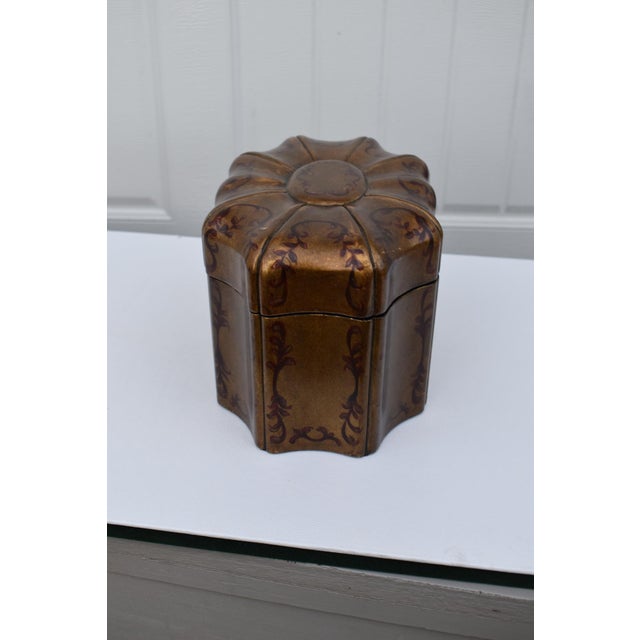 VTG Painted Florentine Style Jewelry Box W/Lined Fitted Interior /Removable Section For Sale - Image 10 of 13