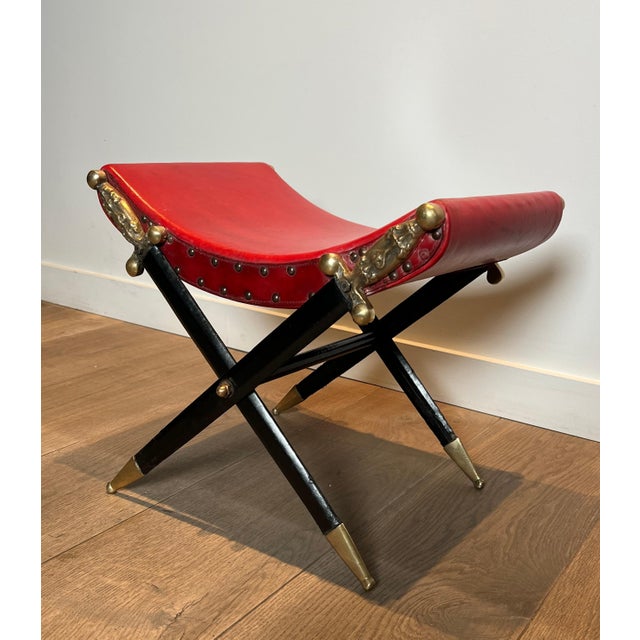 Early 20th Century Neoclassical style Curule stool in red leather and decorated with a crossed sword For Sale - Image 4 of 12