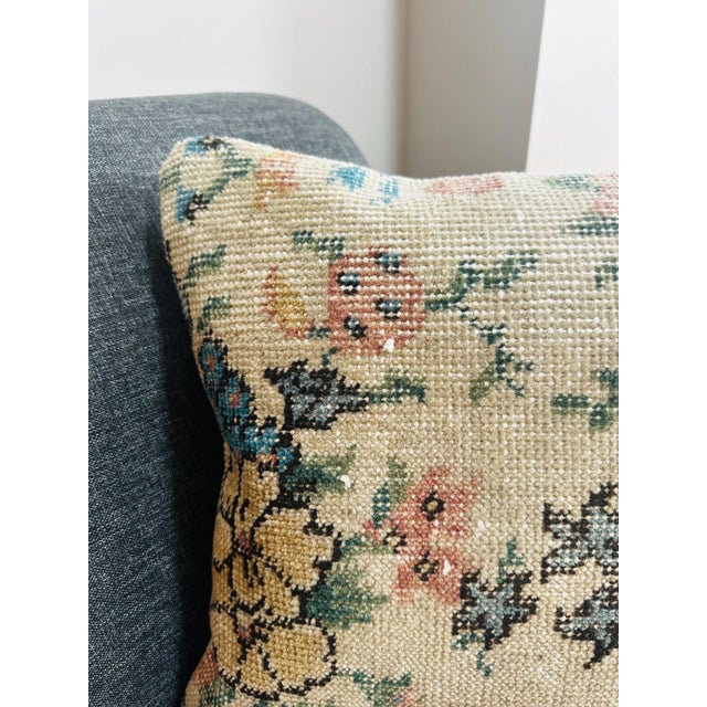 Vintage Turkish Isparta Rug Pillow Cover 16x16 – Floral Wool Cushion For Sale - Image 4 of 11