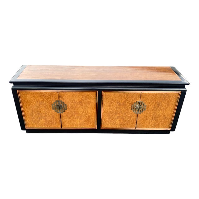 Vintage Chin Hua Asian Hollywood Regency Burled Credenza Sideboard for Century Furniture For Sale