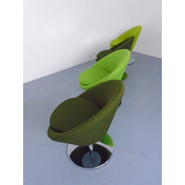 Allermuir Conic Swivel Club Chairs & Table, Uk, 2015, Set of 5 For Sale - Image 12 of 18