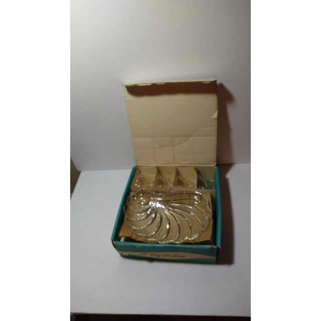 1960s 1960s Hazel-Atlas Shell Shaped Snack Set- 8 Pieces For Sale - Image 5 of 7