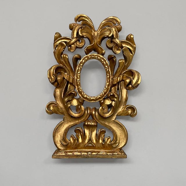 Italian Giltwood Frame with Decorations, 1800s For Sale - Image 12 of 12