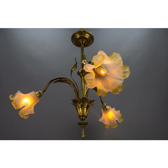 French Art Nouveau Brass and Glass 3-Light Iris-Shaped Chandelier, 1910s For Sale - Image 5 of 18
