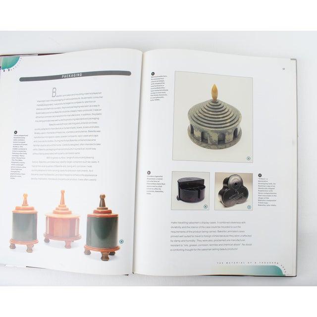 Art Deco Bakelite Modernist Box by Linsden, England Circa 1925 For Sale - Image 14 of 17