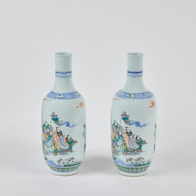Ceramic Pair of Mid 20th Century Chinese Republic Porcelain Bottle Shaped Vases For Sale - Image 7 of 11