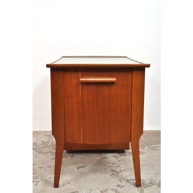 Wood Mid-Century Modern Magic Oak Desk, 1950s For Sale - Image 7 of 18