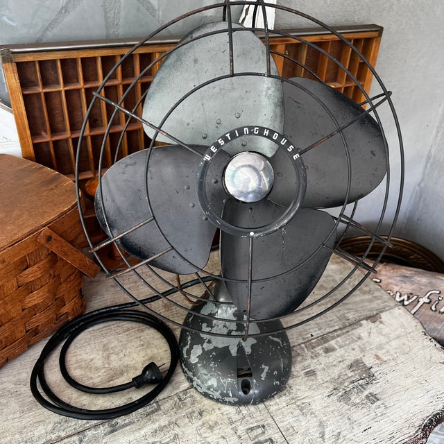 Westinghouse Vintage Westinghouse Oscillating Desk Fan Black Metal Industrial Style For Sale - Image 4 of 13