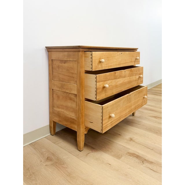 Primitive Scrubbed Pine Three Drawer Dresser Dovetail Porcelain Knobs Vintage For Sale - Image 13 of 14