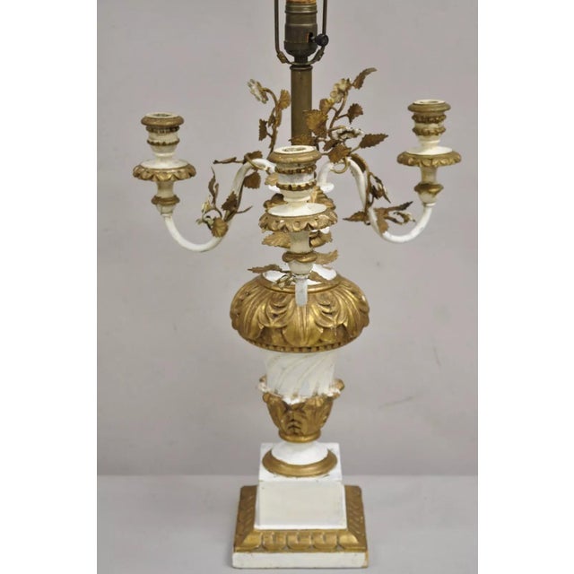 Hollywood Regency Vintage Italian Hollywood Regency Giltwood White & Gold Candelabra Table Lamp For Sale - Image 3 of 12
