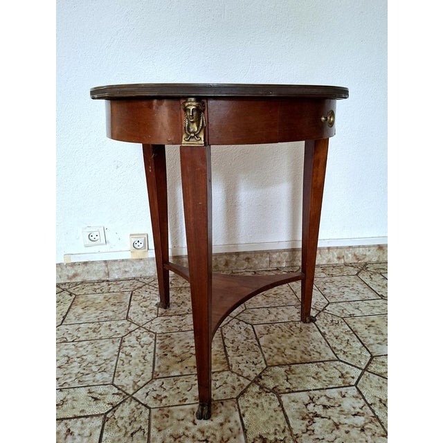 Early 19th Century Empire Mahogany Pedestal Table with Black Marble Top and Gilt Bronze Mounts For Sale - Image 4 of 8