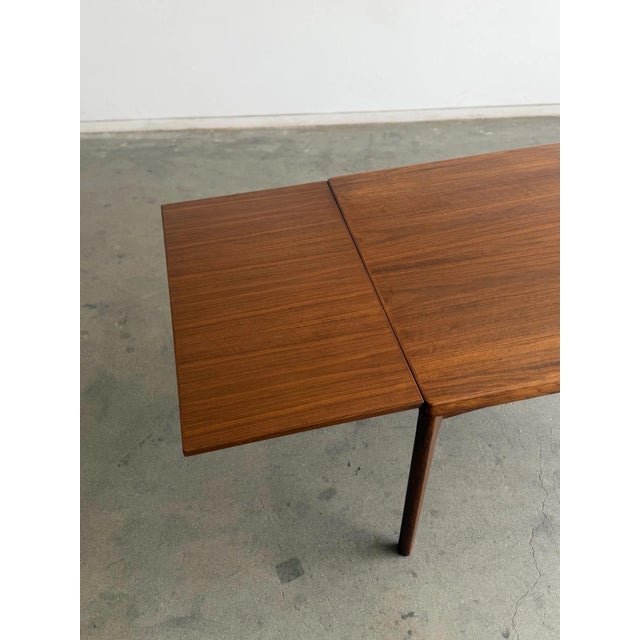 1960s Attributed to Danish Vejle Stole & Møbelfabrik Dining Table in Dark Teak For Sale - Image 4 of 12
