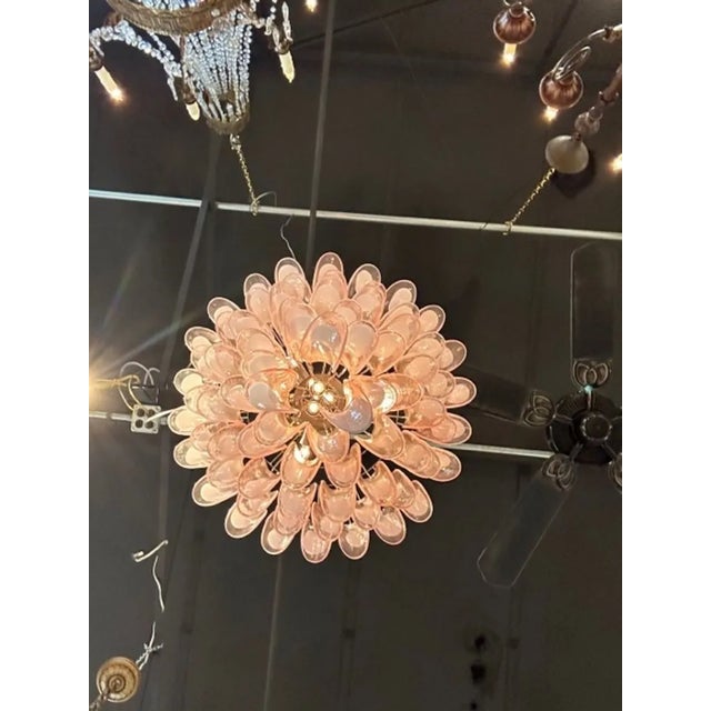 Murano Pink and White Saddle Waterfall Chandelier For Sale In Dallas - Image 6 of 8