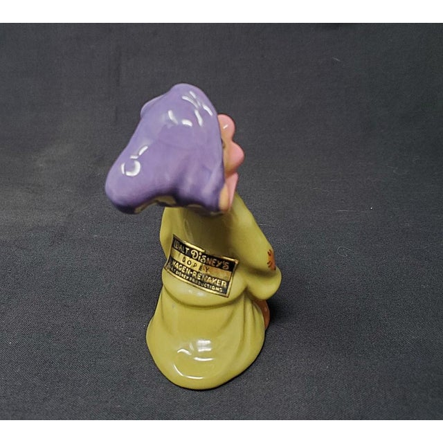 Vintage 1950s Hagen Renaker Disney Dopey Figurine With Sticker 3-1/4" Tall For Sale - Image 11 of 15