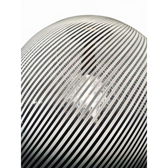 White Large Tessuto Pendant Light with Brass Fittings from Venini, 1960s For Sale - Image 8 of 9