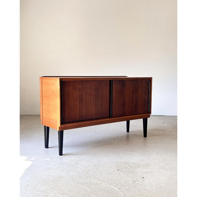 Ash & Rosewood Sideboard by Gordon Russell for Russell of Broadway, 1950s For Sale - Image 4 of 10