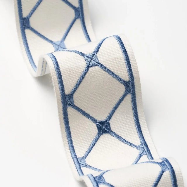 Contemporary SAMPLE - Schumacher X Paloma Contreras Parisian Bamboo Trim In Porcelain For Sale - Image 3 of 4