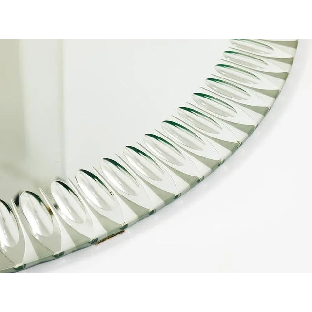 Glass Optical Effect Facetted Round Wall Mirror from Cristal Arte, Italy, 1960s For Sale - Image 7 of 12