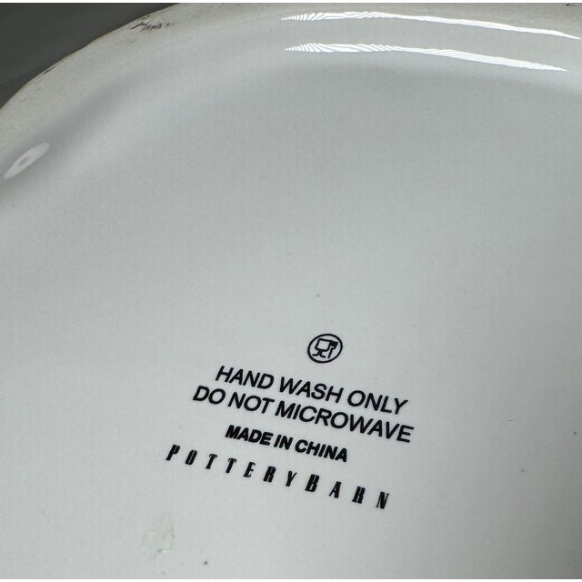 Coastal Nautical White Ceramic Clamshell Serving Bowl For Sale - Image 12 of 12