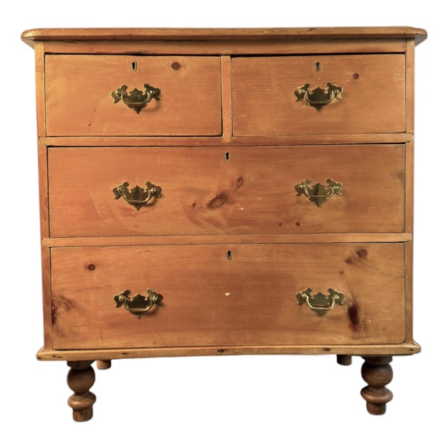 19th Century English Victorian Pine Chest of Drawers With Turned Bun Feet For Sale