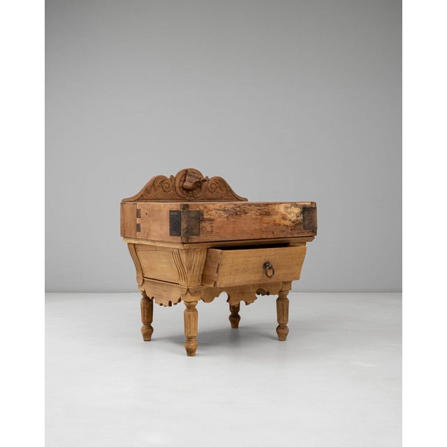 Wood 1900-1909 France Weathered Honey Oak Carved Oak Marble-Top Commode For Sale - Image 7 of 11