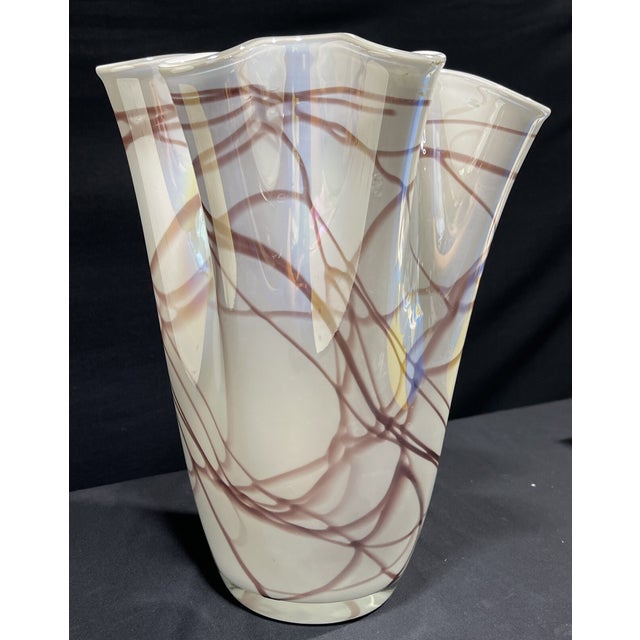 Mid-Century Modern Vintage MCM Murano Style Purple & White Brushstroke Handkerchief Art Glass Vase For Sale - Image 3 of 5