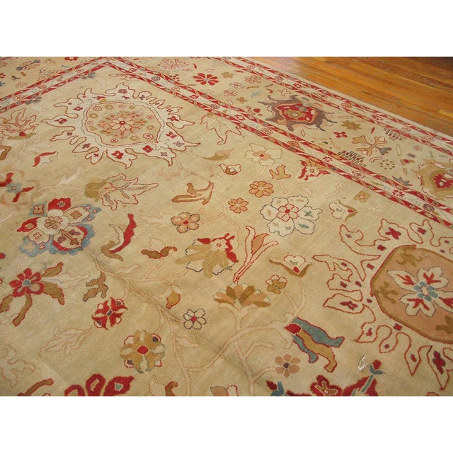 1980s Brilliant Ivory Color With Florid and Medallion Designs Vintage Sultanabad Rug For Sale - Image 5 of 8