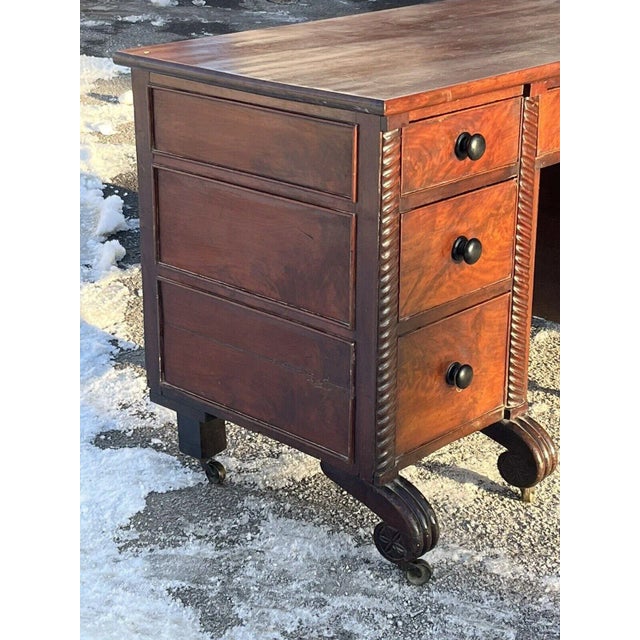 Victorian Desk in Mahogany For Sale - Image 6 of 11