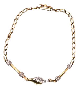 18 Karat Yellow and White Gold Fancy Link Bracelet